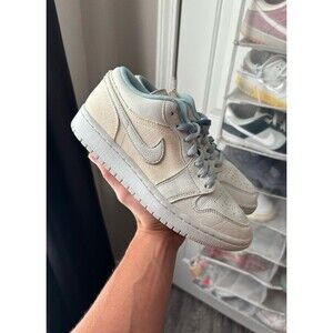 Air Jordan 1 Low Se Canvas Iris Whisper Size Women’s 7.5